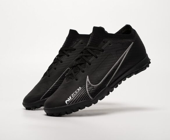 Футбольная обувь NIke Mercurial Vapor XV TF черные